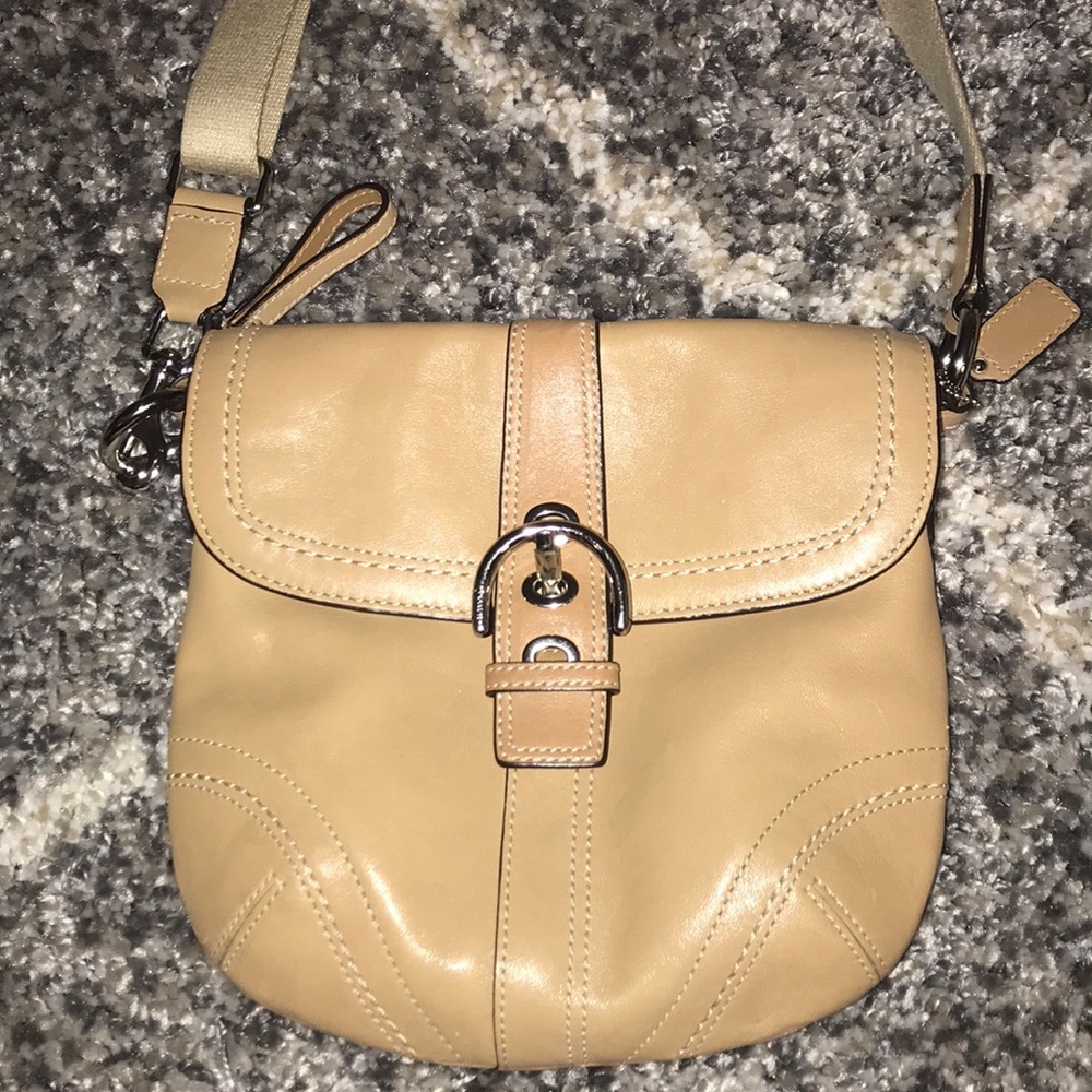 Tan Coach bag NWOT